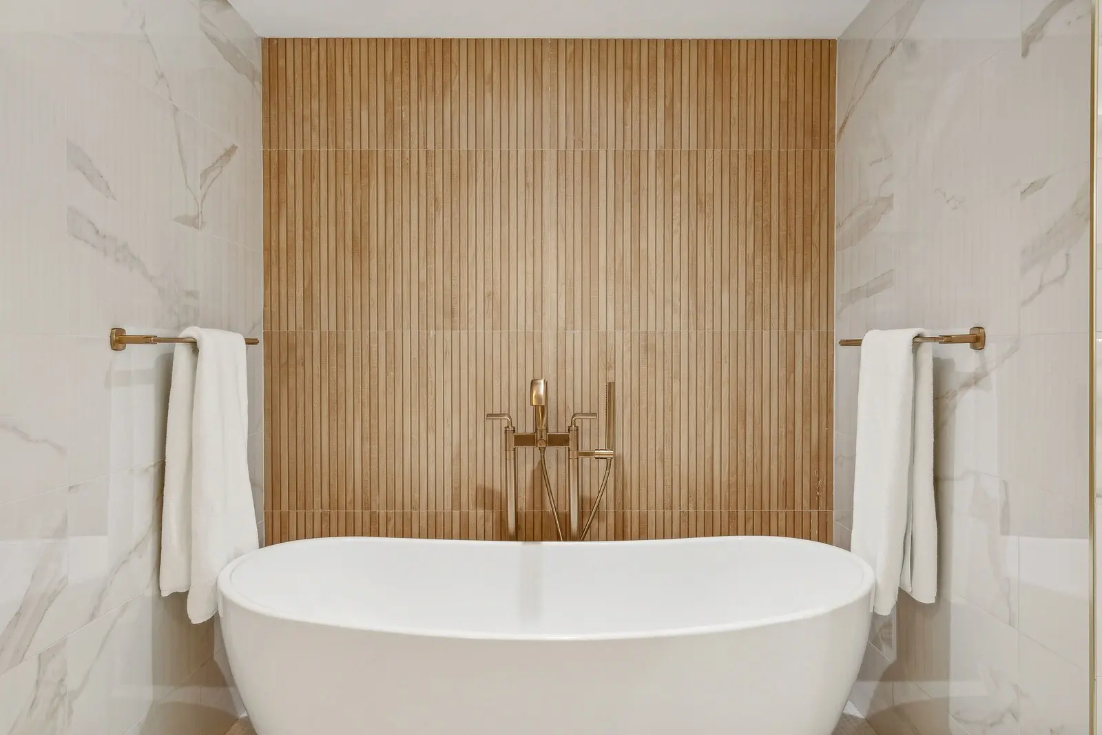 Timber & Tone completed bedroom and bathroom suite